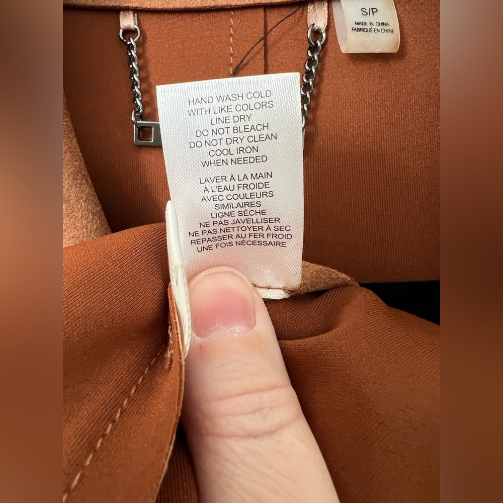 Tahari “Faux Leather” Coat with Pockets - Picture 13 of 17